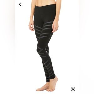 Alo Sculpt & Contour Leggings. Black. Small.